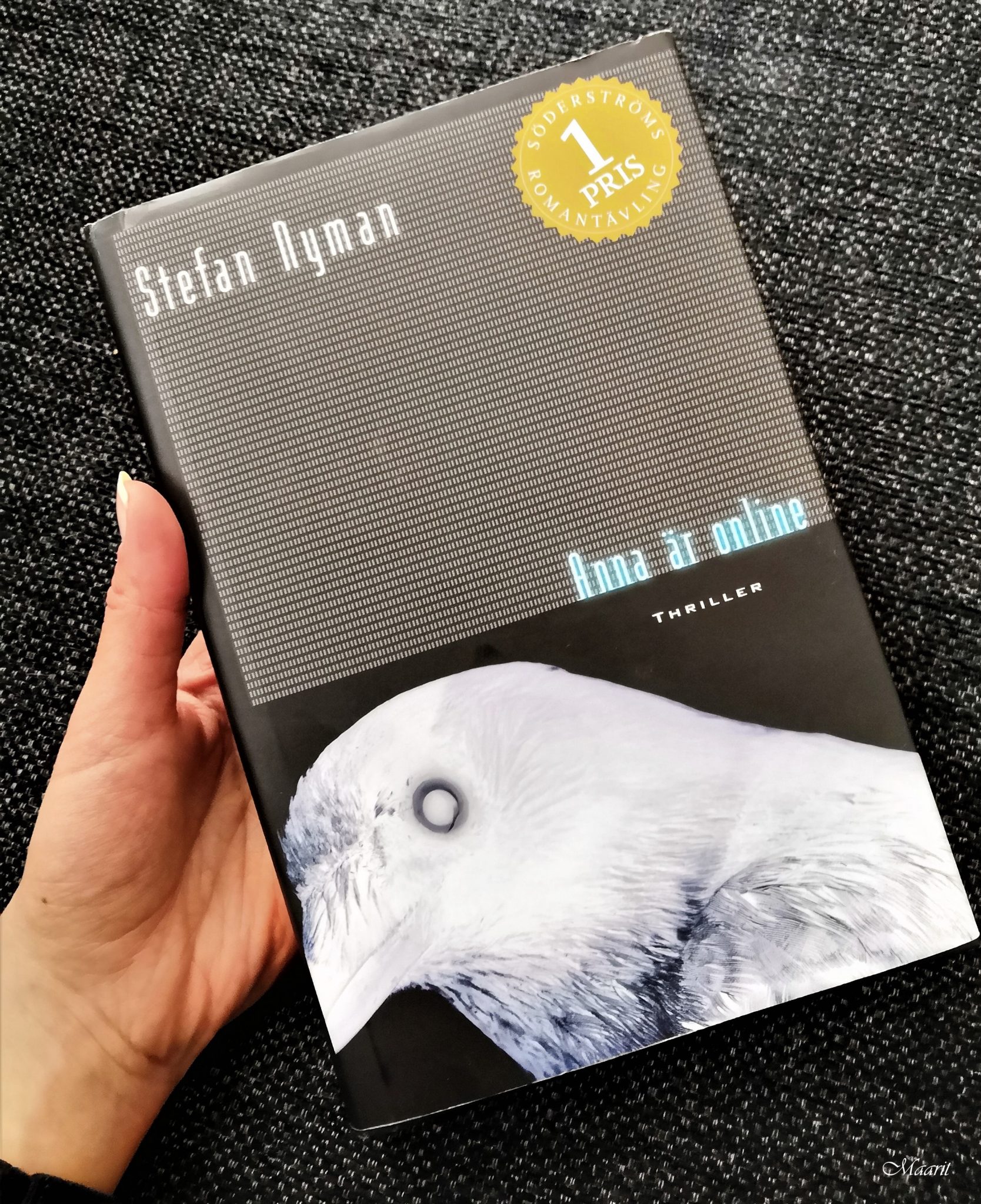 Paras trilleri: Anna är online