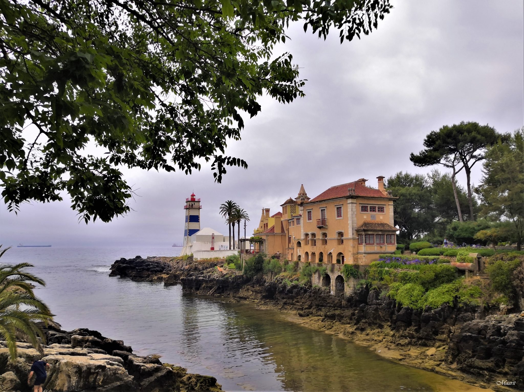 Cascais ja luola manalaan