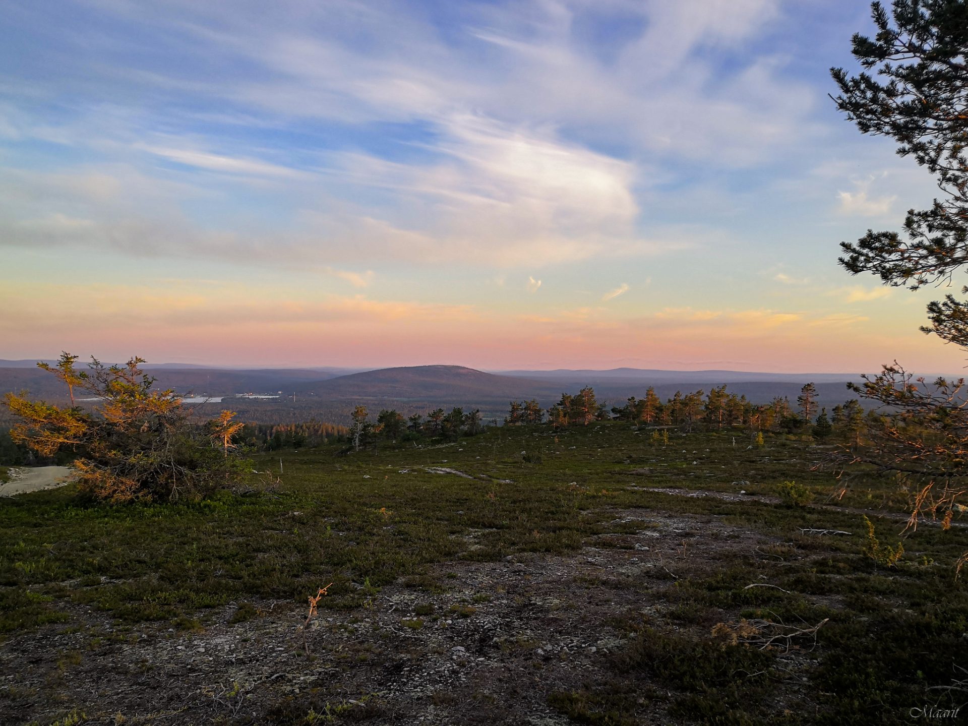 Keskiyön auringon aikaan Kukaksella