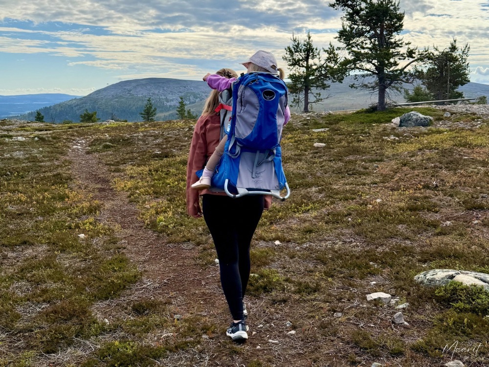 Kukastunturi Äkäslompolossa – helppo tunturiretki Ylläksen kupeessa